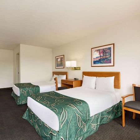 Travelodge By Wyndham Sharon Springs Exterior foto