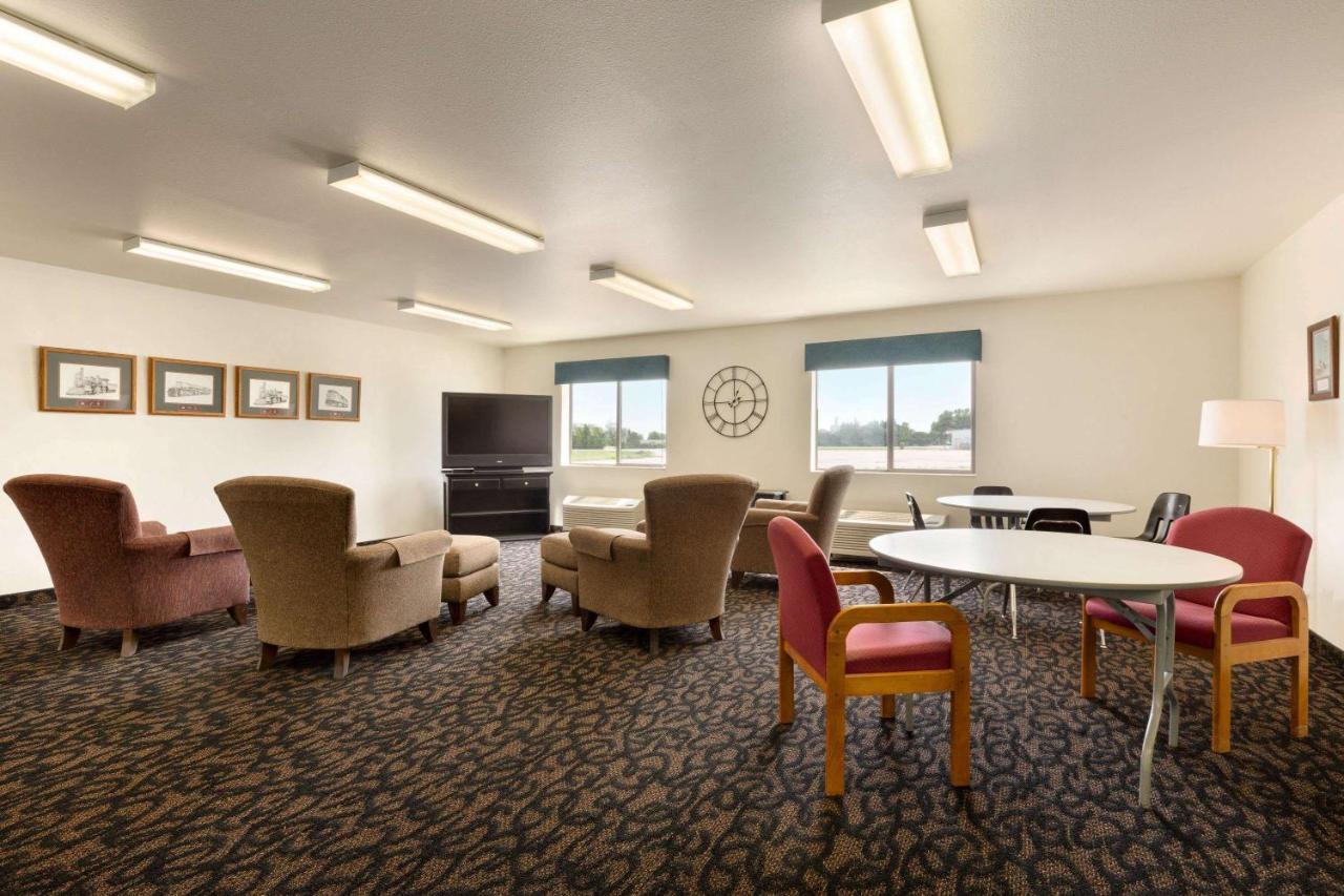 Travelodge By Wyndham Sharon Springs Exterior foto